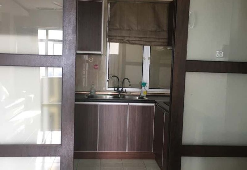 Coastal Tower, Ratu Mutiara