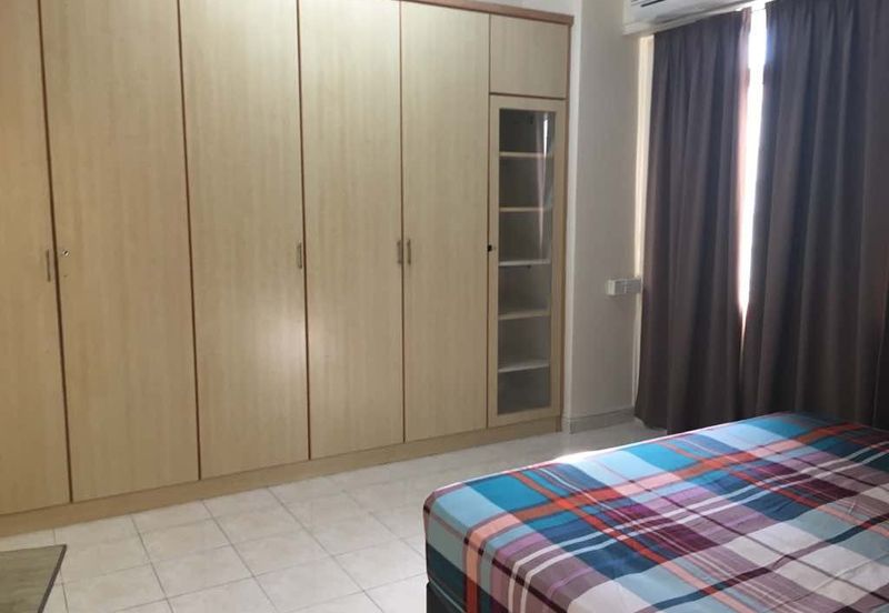 Coastal Tower, Ratu Mutiara