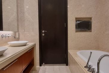 The Suites @ Waterside(Straits Quay)