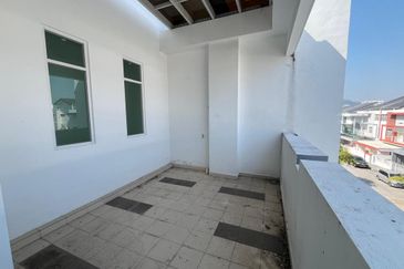 Cypress Villa @ Desaria