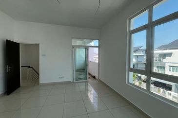 Cypress Villa @ Desaria