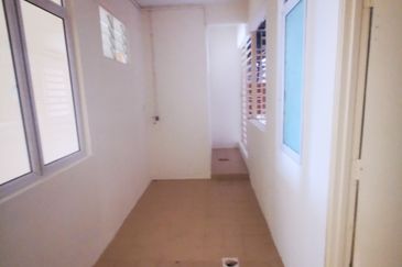 D'Piazza Condominium