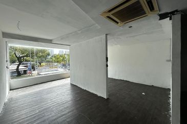 Perak Road - Georgetown, Double Storey Shop for sale RM2.7mil