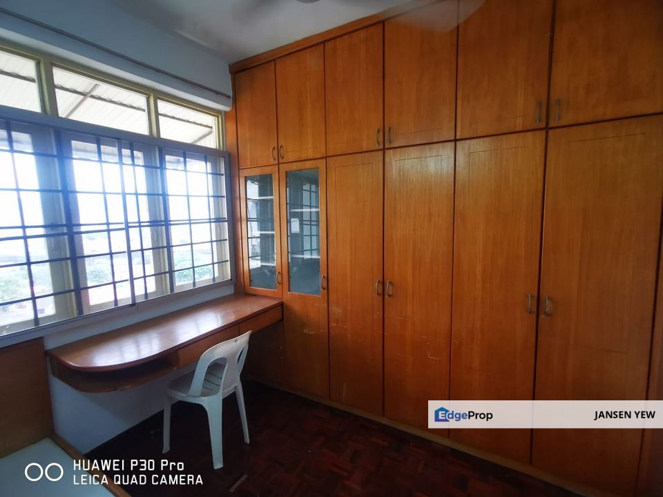 Pangsapuri Mahsuri  - Bayan Baru, 2 car park, Almost Full Furnished Rent RM1500, Penang, Bayan Baru