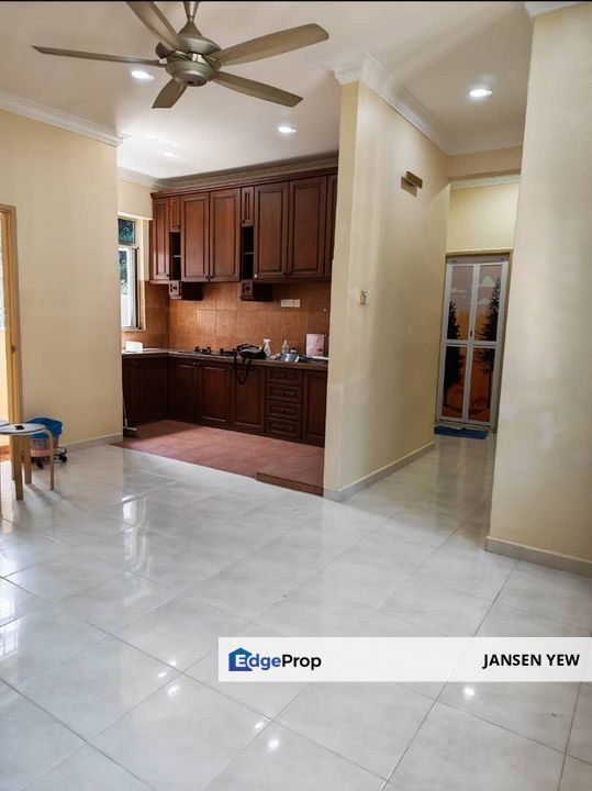 Mutiara Indah - Gelugor for sale top floor RM350k, Penang, Gelugor