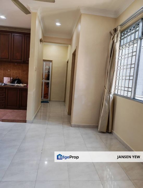 Mutiara Indah - Gelugor for sale top floor RM350k, Penang, Gelugor