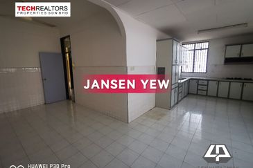 Lintang Sungai Ara - Double Storey Semi D with huge land for extension RM2.2mil