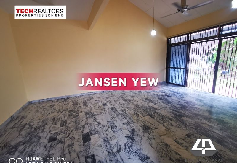 Lintang Sungai Ara - Double Storey Semi D with huge land for extension RM2.2mil
