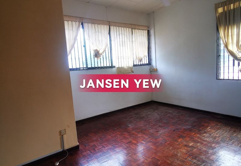 Lintang Sungai Ara - Double Storey Semi D with huge land for extension RM2.2mil