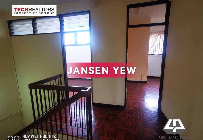 Lintang Sungai Ara - Double Storey Semi D with huge land for extension RM2.2mil