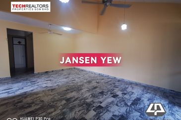 Lintang Sungai Ara - Double Storey Semi D with huge land for extension RM2.2mil