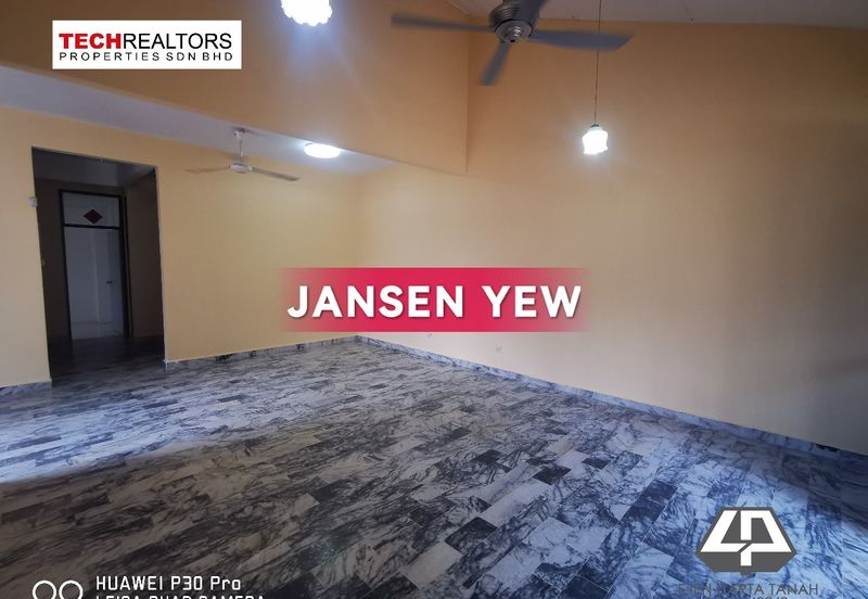 Lintang Sungai Ara - Double Storey Semi D with huge land for extension RM2.2mil