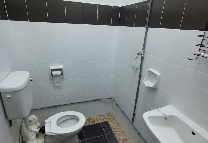 Kawasan Perumahan Sungai Emas - Double Storey Semi D, RM830k