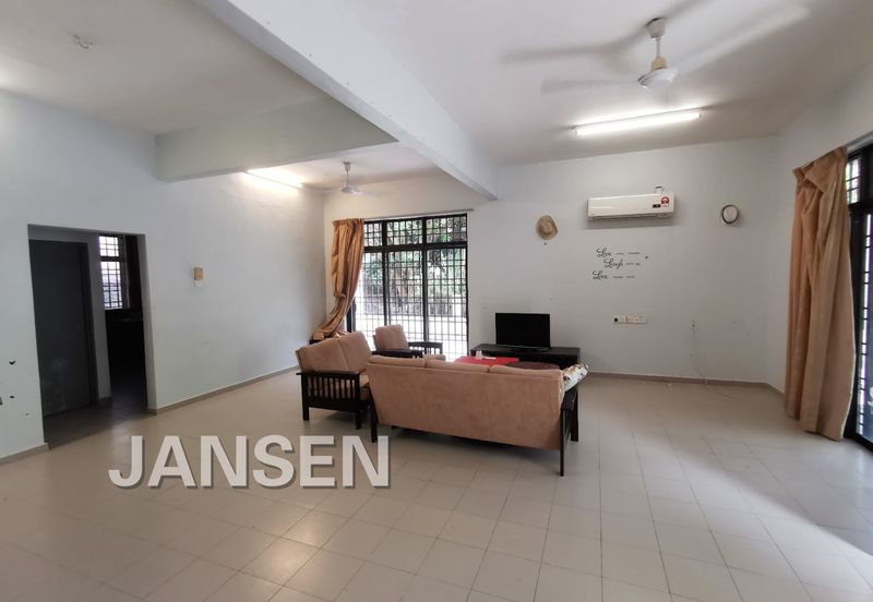Kawasan Perumahan Sungai Emas - Double Storey Semi D, RM830k