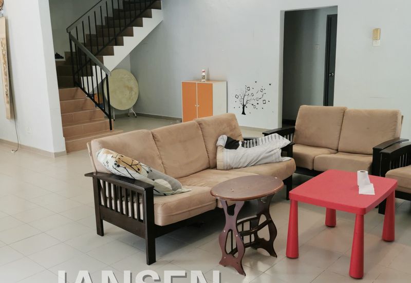 Kawasan Perumahan Sungai Emas - Double Storey Semi D, RM830k