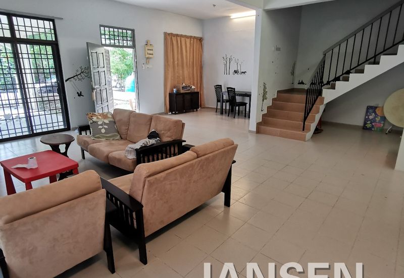 Kawasan Perumahan Sungai Emas - Double Storey Semi D, RM830k