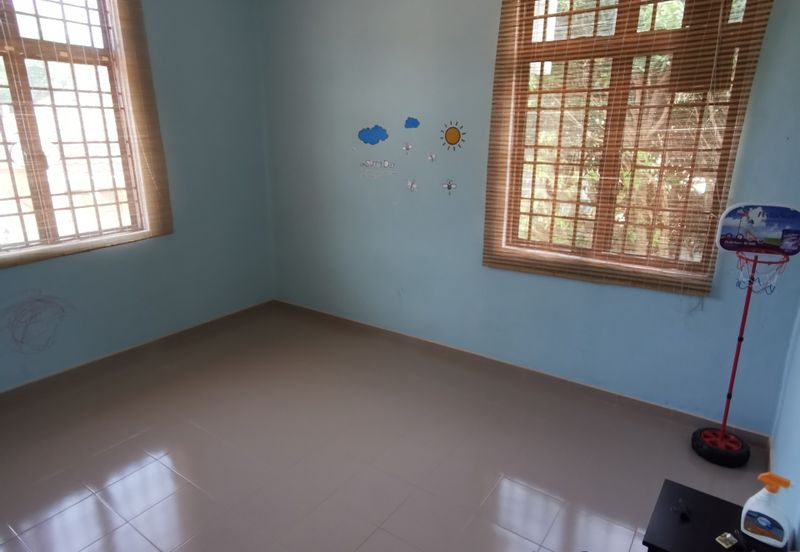 Kawasan Perumahan Sungai Emas - Double Storey Semi D, RM830k