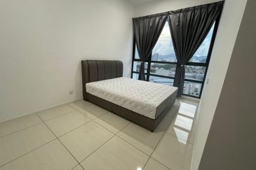 Queens Residences @ Queens Waterfront