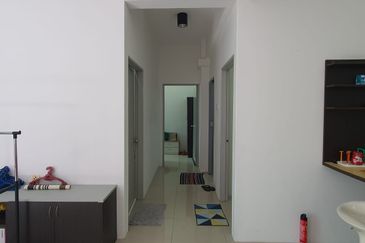 KAMPUS WEST CITY CONDOMINIUM, KAMPAR