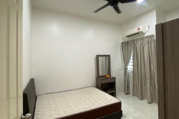 ANJUNG BERCHAM UTAMA