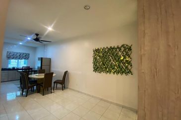 ANJUNG BERCHAM UTAMA