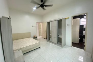 ANJUNG BERCHAM UTAMA