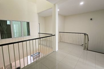 TAMAN GERBANG LAHAT BISTARI