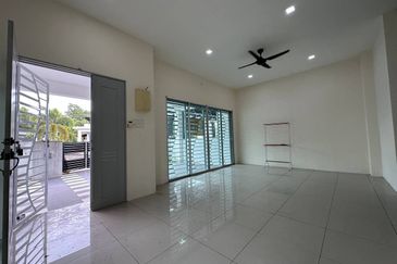 TAMAN GERBANG LAHAT BISTARI