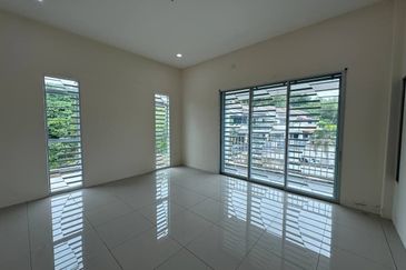 TAMAN GERBANG LAHAT BISTARI