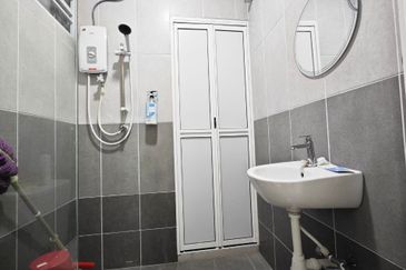 PANORAMA LAPANGAN SAUJANA (GREEN PARK)