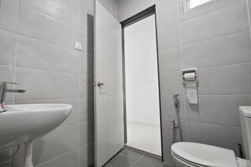 PANORAMA LAPANGAN SAUJANA (GREEN PARK)