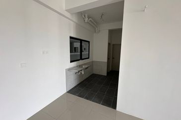 Piccadilly Service Residence @ Greentown