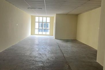 Taman Mount Austin Commercial