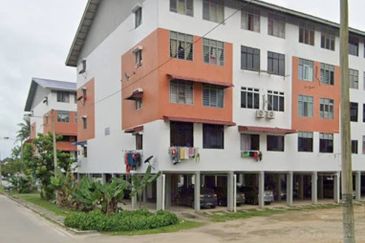 Taman Putri Kulai Flat