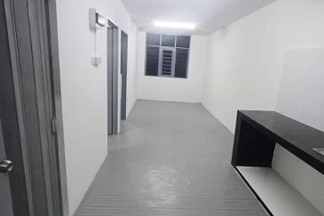Taman Putri Kulai Flat