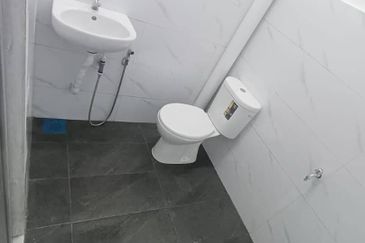 Taman Putri Kulai Flat