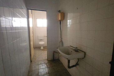 Pengkalan Station 18 Industrial