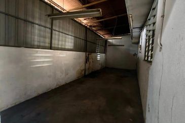 Pengkalan Station 18 Industrial