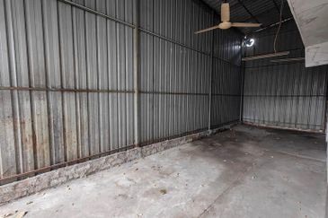 Pengkalan Station 18 Industrial