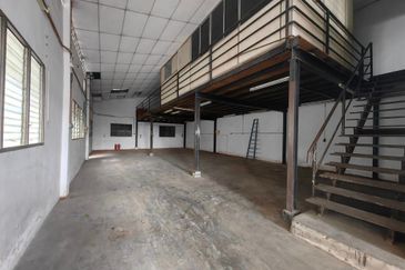 Pengkalan Station 18 Industrial