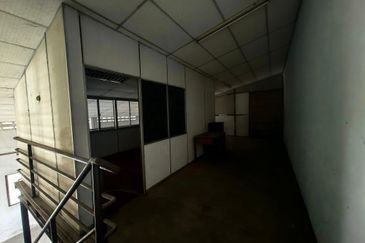 Pengkalan Station 18 Industrial