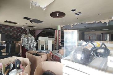 Jalan Pasir Puteh, Station 18