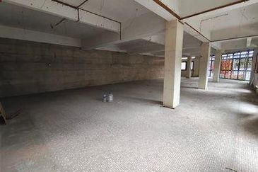 Persiaran Greenhill, Kampung Jawa