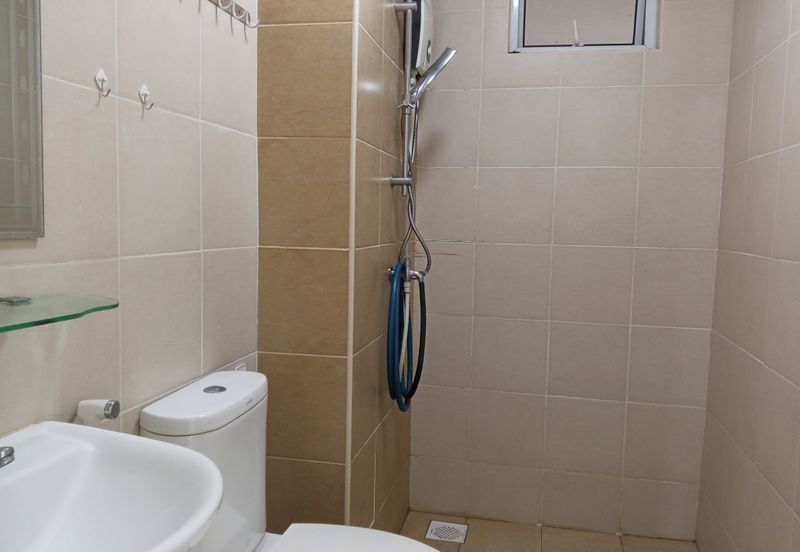 Golden Sands Seaview Residence