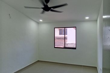 Double Story Terrace House at Kota Tinggi for sell