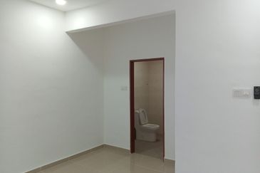 Double Story Terrace House at Kota Tinggi for sell