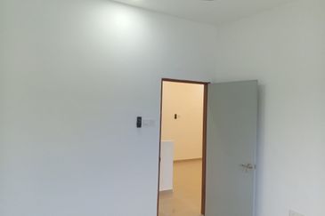 Double Story Terrace House at Kota Tinggi for sell