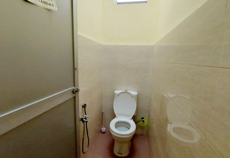 Taman Kota Jaya shop ground floor for Rent 