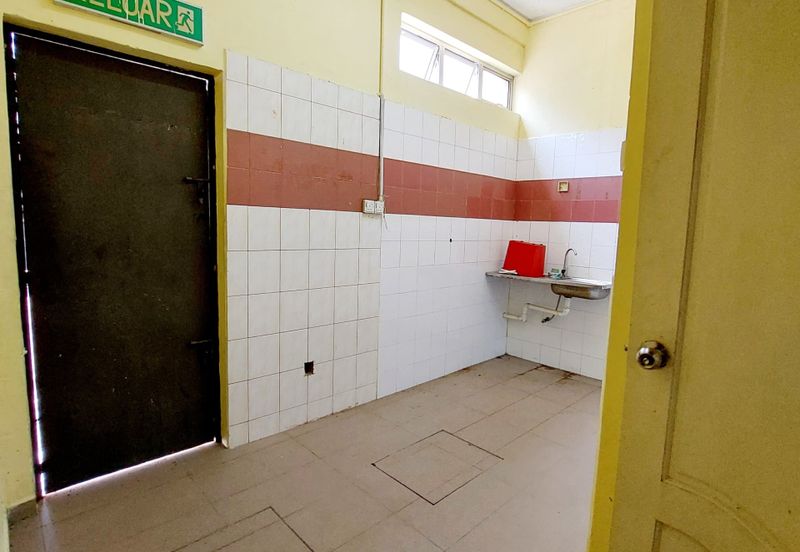 Taman Kota Jaya shop ground floor for Rent 