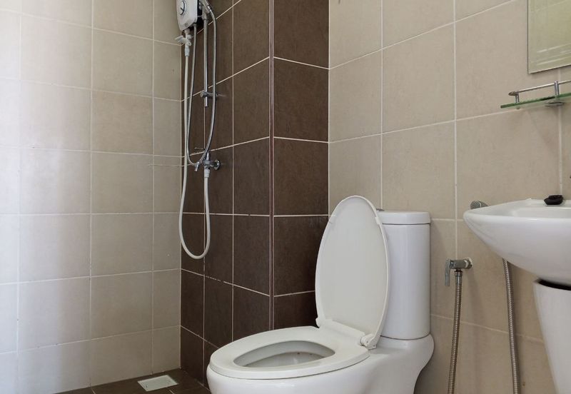 Golden Sands Seaview Residence